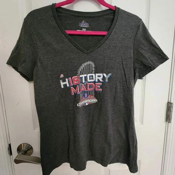 Majestic Tops - Boston Red Sox 2018 Championship Gray T-Shirt